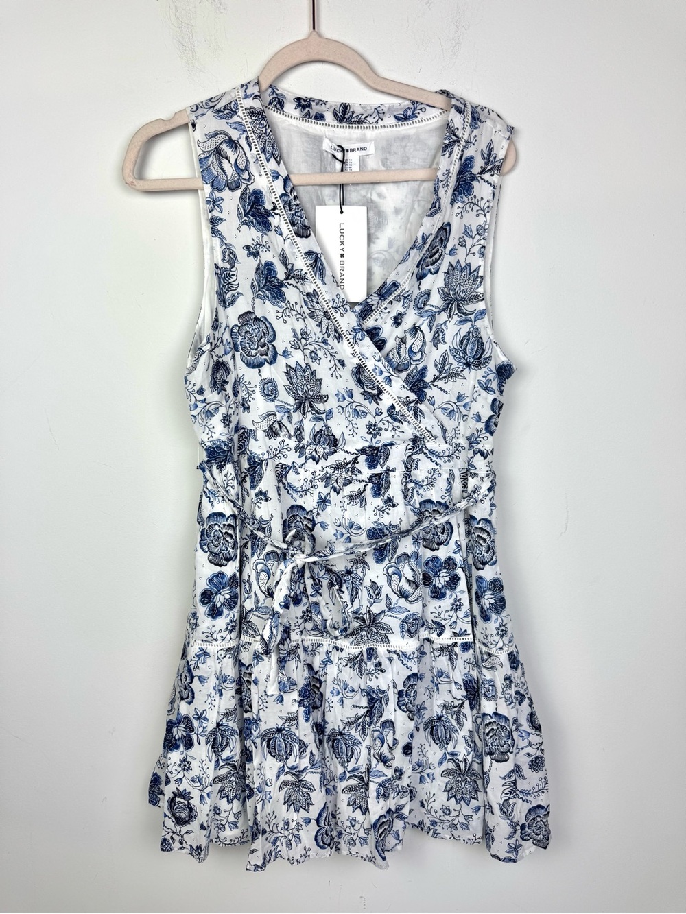 Lucky Brand White and Blue Floral Faux Wrap Dress Size 14 NEW